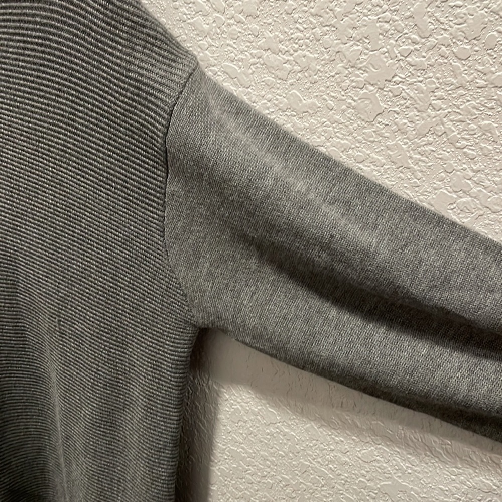 NWT Ella moss women’s medium gray soft V-neck ribbed sweater💋✨ - Picture 3 of 6